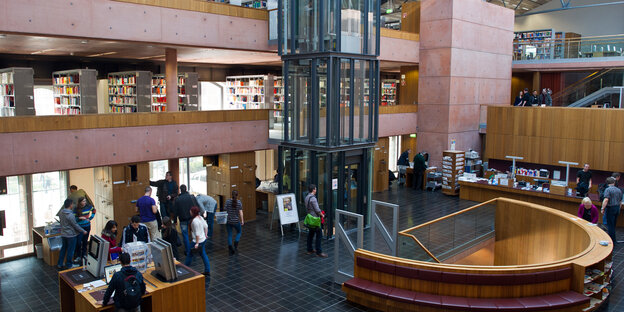 Bibliothek an an der Technischen Hochschule Wildau Bibliothek an an der Technischen Hochschule Wildau