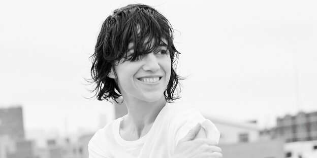 Schwarzweiß-Porträt Charlotte Gainsbourg Schwarzweiß-Porträt Charlotte Gainsbourg