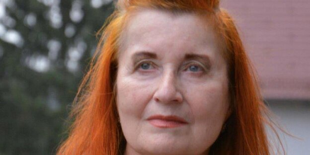 Eine Frau, Elfriede Jelinek Eine Frau, Elfriede Jelinek