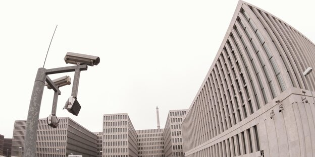 Die neue BND-Zentrale von außen Die neue BND-Zentrale von außen