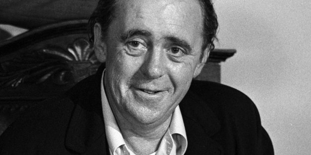 Schwarz-weiß-Bild von Heinrich Böll Schwarz-weiß-Bild von Heinrich Böll