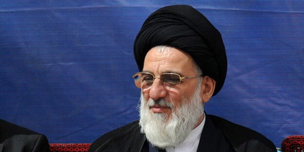 Ein Mann, Mahmud Haschemi Shahroudi Ein Mann, Mahmud Haschemi Shahroudi