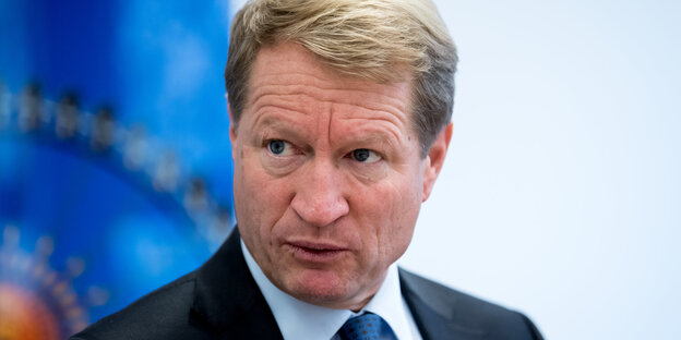 Ein Mann, Ulrich Wilhelm Ein Mann, Ulrich Wilhelm