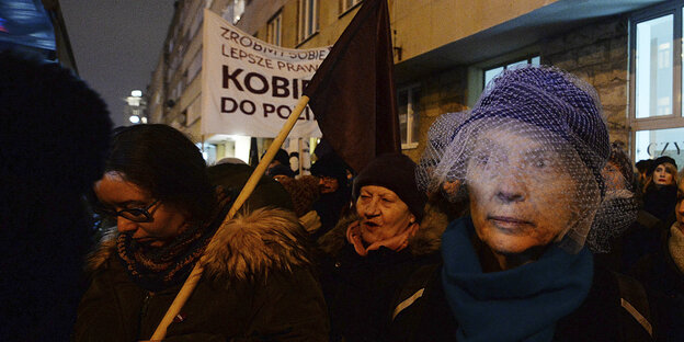 Demonstration gegen eine Verschärfung des Abtreibungsrechts am Mittwoch in Warschau Demonstration gegen eine Verschärfung des Abtreibungsrechts am Mittwoch in Warschau