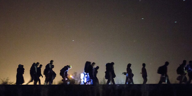 Flüchtlinge in der Nacht Flüchtlinge in der Nacht