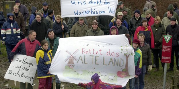 Protest gegen die Zuschüttung des Mühlenberger Lochs Protest gegen die Zuschüttung des Mühlenberger Lochs