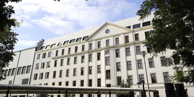 Außernansicht des Bundesumweltministeriums in Berlin Außernansicht des Bundesumweltministeriums in Berlin