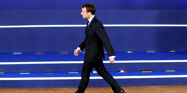 Emmauel Macron eilt nach links Emmauel Macron eilt nach links