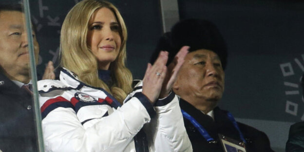 Ivanka Trump applaudiert, im Hintergrund sieht man den nordkoreanischen Kim Yong Choi Ivanka Trump applaudiert, im Hintergrund sieht man den nordkoreanischen Kim Yong Choi