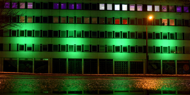 Das Rechenzentrum in Potsdam in bunten Farben Das Rechenzentrum in Potsdam in bunten Farben
