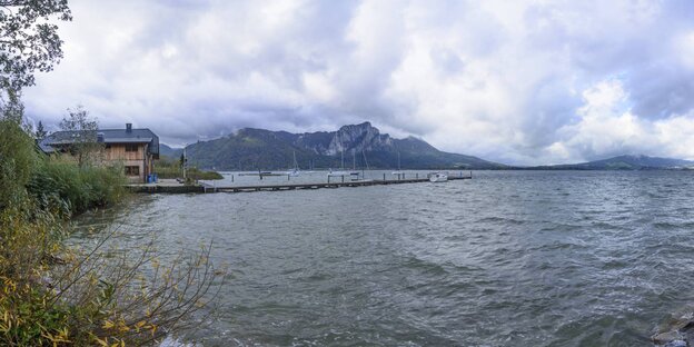 Ein See und Wolken Ein See und Wolken