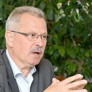 Der Aufsichtsratsvorsitzende Heinrich Breit Der Aufsichtsratsvorsitzende Heinrich Breit