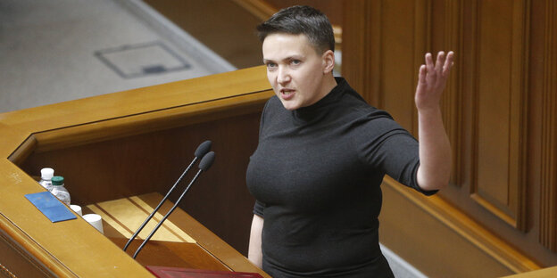 adeschda Sawtschenko am Donnerstag im Parlament adeschda Sawtschenko am Donnerstag im Parlament