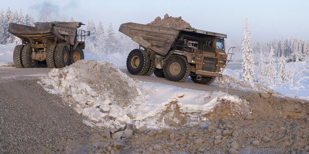 Laster in der Nickel-Mine von Talvivaara Laster in der Nickel-Mine von Talvivaara