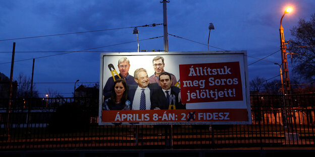 "Stoppt die Kandidaten von Soros!" Wahlwerbung der Regierungspartei Fidesz in Budapest "Stoppt die Kandidaten von Soros!" Wahlwerbung der Regierungspartei Fidesz in Budapest