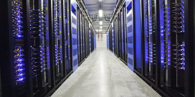 Speicherserver von Facebook in Lulea, Schweden Speicherserver von Facebook in Lulea, Schweden