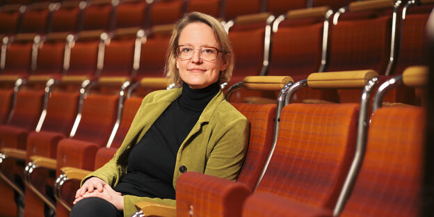 Eine Frau, Frauke Bernd Eine Frau, Frauke Bernd