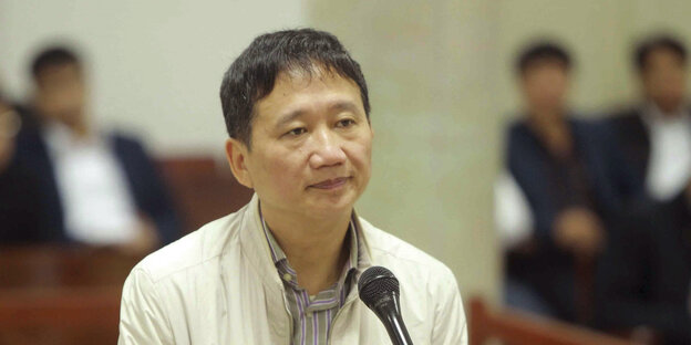Ein Mann, Trinh Xuan Thanh Ein Mann, Trinh Xuan Thanh