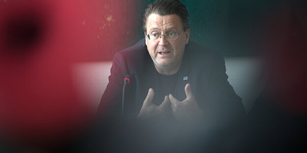 Stephan Brandner, Justuziar der AfD-Bundestagsfraktion, nimmt an einer Pressekonferenz der Fraktion teil Stephan Brandner, Justuziar der AfD-Bundestagsfraktion, nimmt an einer Pressekonferenz der Fraktion teil