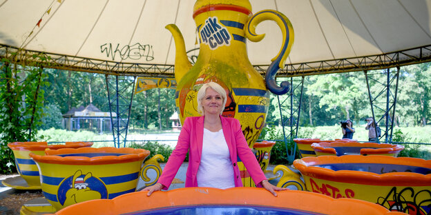Senatorin Günther im Spreepark Senatorin Günther im Spreepark