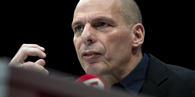 Yanis Varoufakis im Porträt Yanis Varoufakis im Porträt