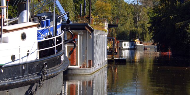 Boote am Wasser Boote am Wasser