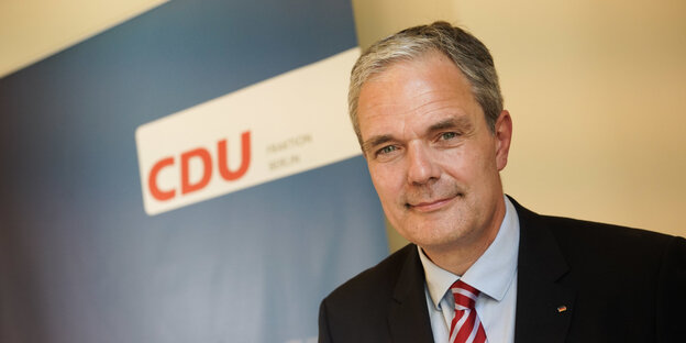 Burkard Dregger stellt sich auf einer Pressekonferenz als neuer Vorsitzender der CDU-Fraktion im Berliner Abgeordnetenhaus vor Burkard Dregger stellt sich auf einer Pressekonferenz als neuer Vorsitzender der CDU-Fraktion im Berliner Abgeordnetenhaus vor