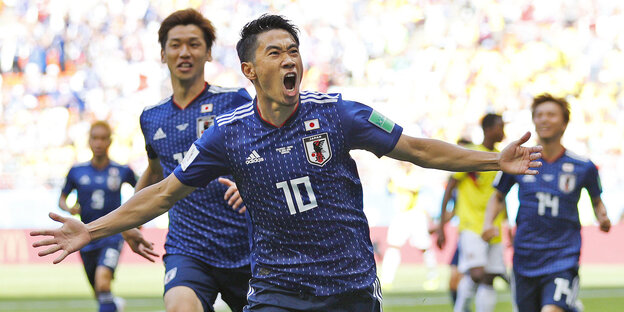 Der Japaner Kagawa dreht jubelnd ab Der Japaner Kagawa dreht jubelnd ab