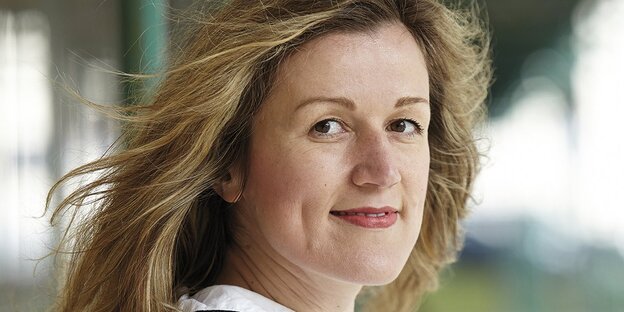 Porträt einer Frau. Es ist Daniela Emminger Porträt einer Frau. Es ist Daniela Emminger