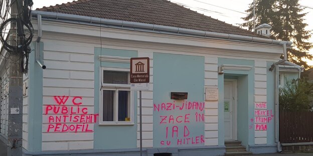 Das geschändete Geburtshaus von Elie Wiesel in Rumänien Das geschändete Geburtshaus von Elie Wiesel in Rumänien