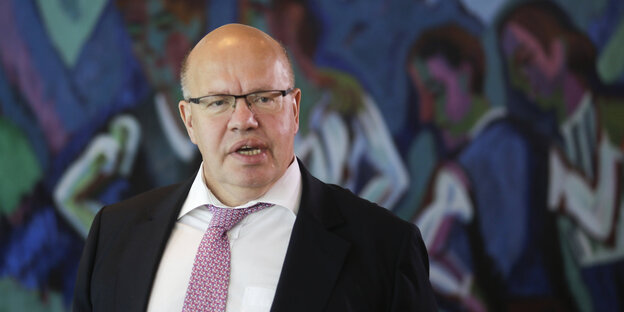 Ein Mann im Sakko. Es ist Peter Altmaier Ein Mann im Sakko. Es ist Peter Altmaier