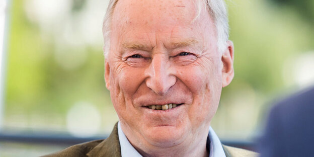 Der AfD-Vorsitzende Alexander Gauland lacht Der AfD-Vorsitzende Alexander Gauland lacht
