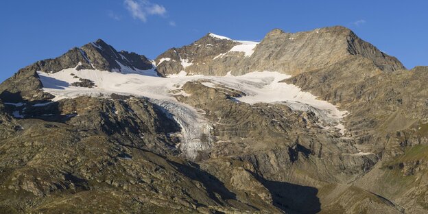Piz Cambrena und Cambrena-Gletscher in der Schweiz Piz Cambrena und Cambrena-Gletscher in der Schweiz