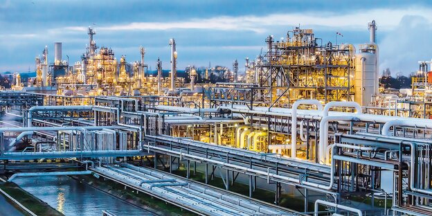 Ein Kraftwerk der Firma Dow Chemical Ein Kraftwerk der Firma Dow Chemical