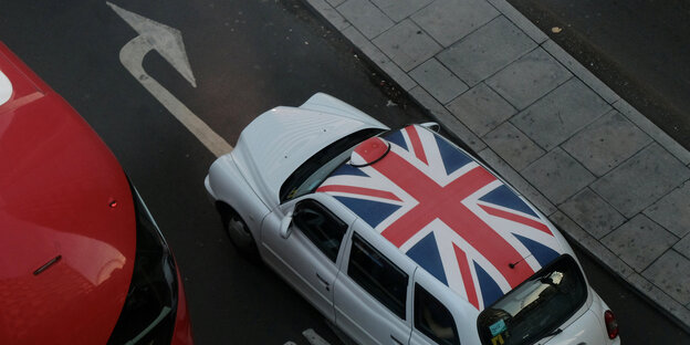 Ein Mini-Cooper mit Union Jack Ein Mini-Cooper mit Union Jack