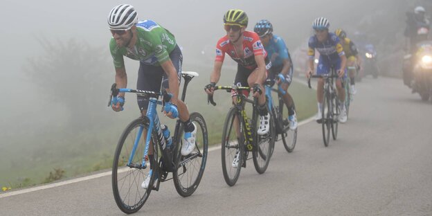 Radfahrer auf Fahrrädern