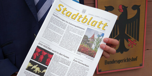 Das Stadtblatt Crailsheim wird vor dem Bundesgerichtshof hochgehalten Das Stadtblatt Crailsheim wird vor dem Bundesgerichtshof hochgehalten