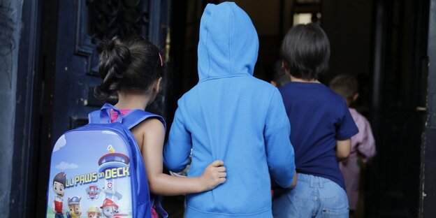 Schüler von hinten Schüler von hinten