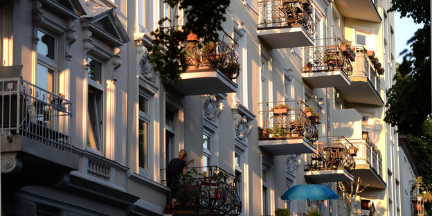 Altbauwohnungen in der Abendsonne Altbauwohnungen in der Abendsonne