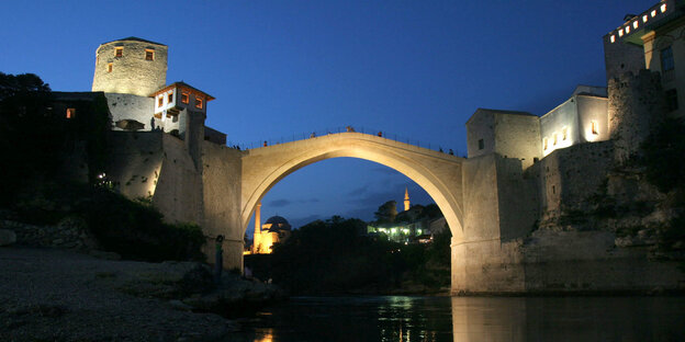 Brücke von Mostar bei Nacht Brücke von Mostar bei Nacht