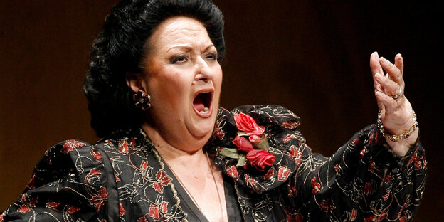 Montserrat Caballé singt