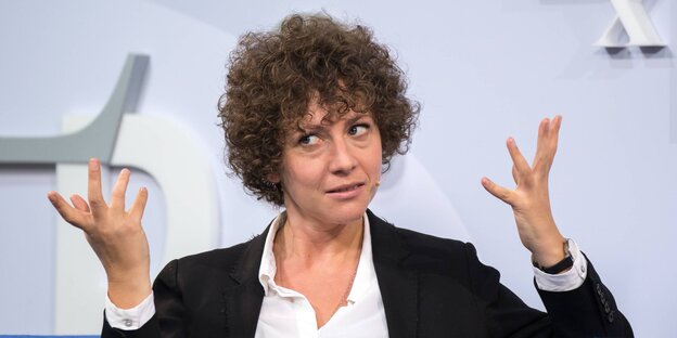 Sascha Marianna Salzmann bei der Frankfurter Buchmesse 2017. Sascha Marianna Salzmann bei der Frankfurter Buchmesse 2017.