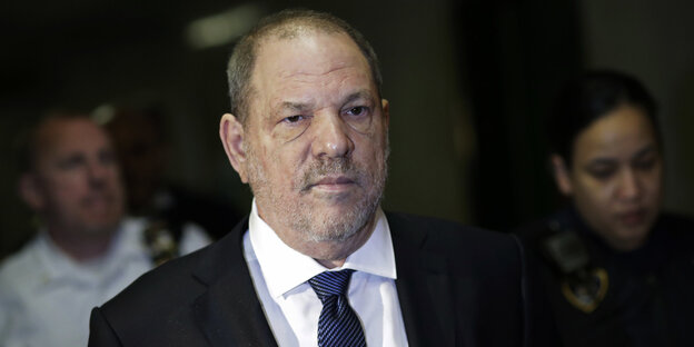 Der Filmproduzent Harvey Weinstein vor dem Obersten Gericht. Der Filmproduzent Harvey Weinstein vor dem Obersten Gericht.