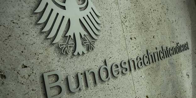 «Bundesnachrichtendienst» steht am in Berlin auf der Fassade der neuen Zentrale des Bundesnachrichtendienstes «Bundesnachrichtendienst» steht am in Berlin auf der Fassade der neuen Zentrale des Bundesnachrichtendienstes