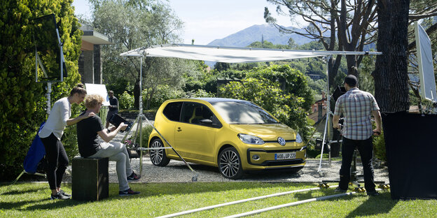 Ein VW Up wird fotografiert Ein VW Up wird fotografiert