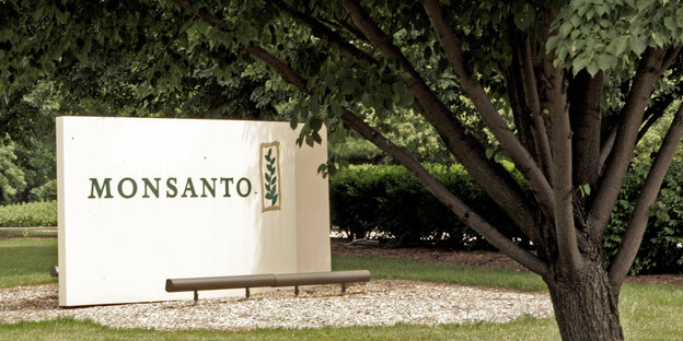Glyphosat: Das Monsanto-Logo Glyphosat: Das Monsanto-Logo