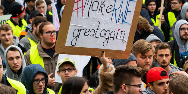 Demonstranten für die Braunkohle