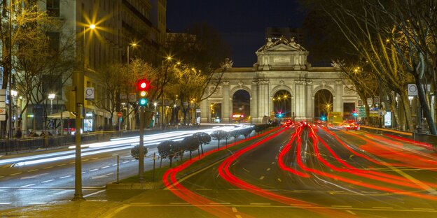 nächtlicher Verkehr in Madrid nächtlicher Verkehr in Madrid