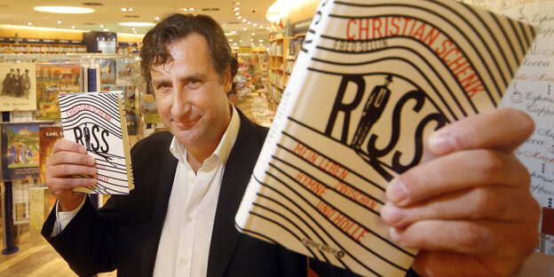 Christian Schenk mit seinem Buch