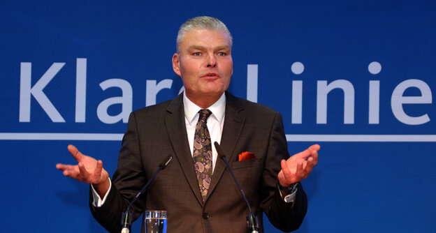 Innenminister Holger Stahlknecht hält eine Rede Innenminister Holger Stahlknecht hält eine Rede